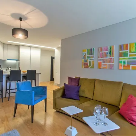 Premium Style By Hosts