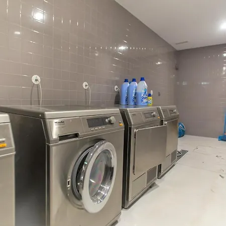 Premium Style By Hosts *