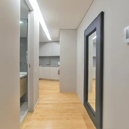 Premium Style By Hosts *