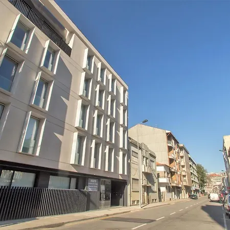 Premium Style By Hosts *