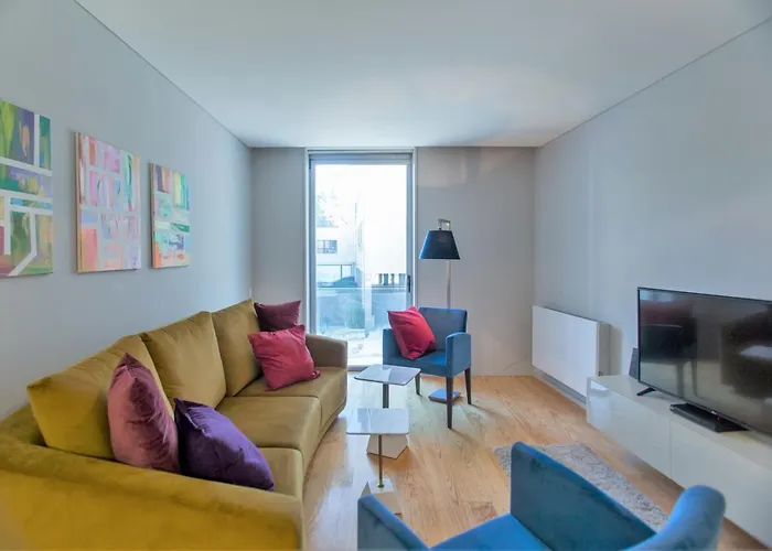 Premium Style By Hosts