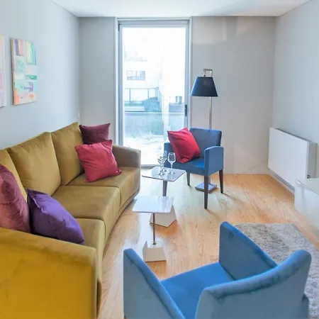 Premium Style By Hosts
