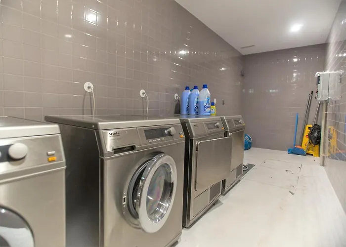 Premium Style By Hosts *